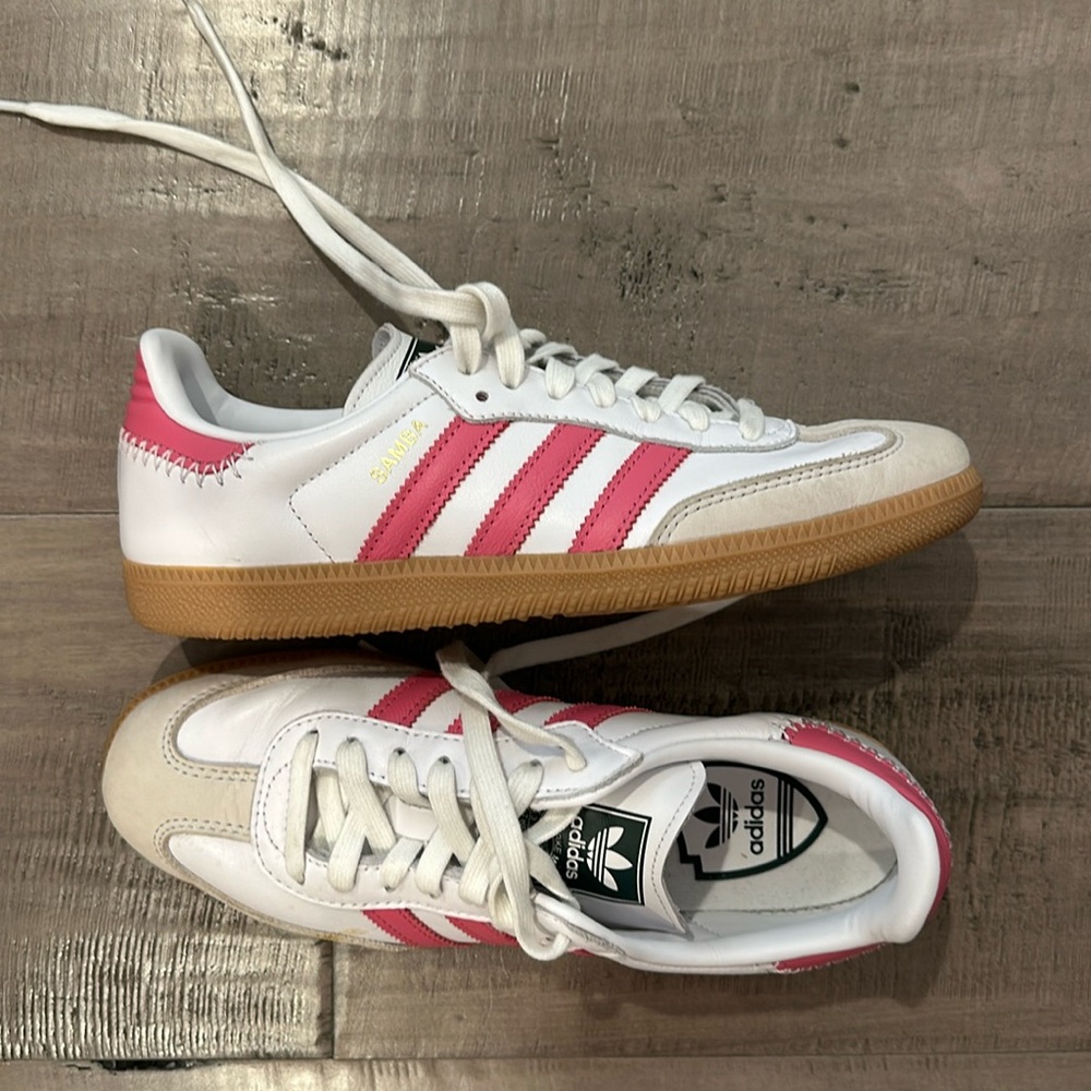 Adidas Samba With Pink Stripe